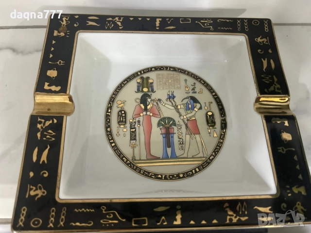 Великолепен пепелник с тема от египетската митология FM Фатхи Махмуд.