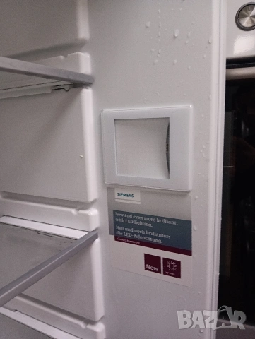 Комбиниран хладилник с фризер за вграждане Сименс Siemens Made in Germany 2 години гаранция!, снимка 2 - Хладилници - 53064670