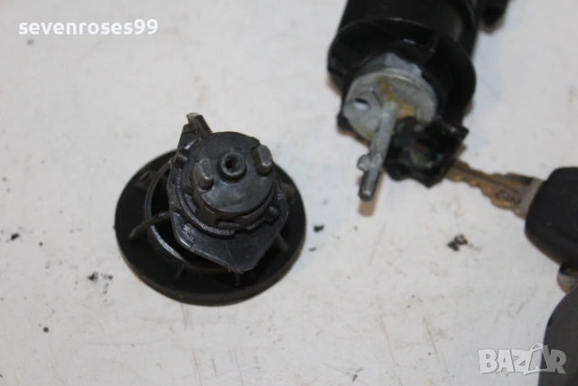 Контактен ключ + патрон заден капак Фиат Пунто 2 2001 1.2i 60 Fiat Punto 2  2/3врати, снимка 6 - Части - 53503730