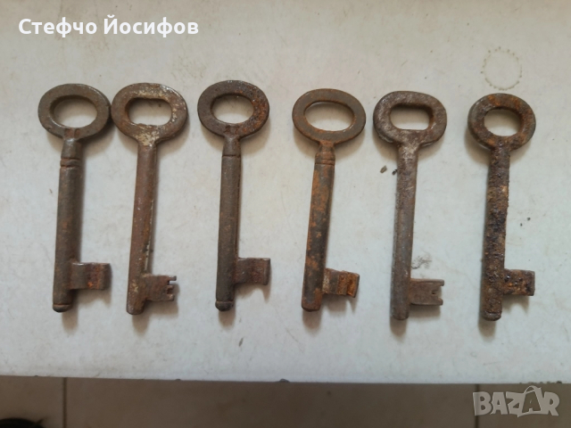 Стари ключове , снимка 2 - Антикварни и старинни предмети - 52024204