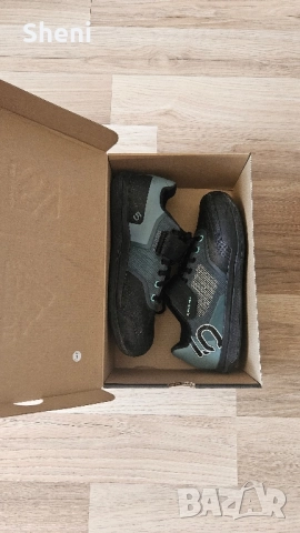 Дамски обувки за колоездене Five Ten Hellcat Pro, 24,5 см, 39,5 размер, снимка 6 - Маратонки - 51587305