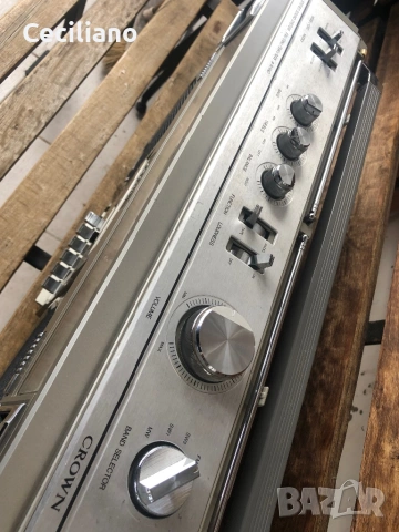 Радиокасетофон Колекционерски - Crown CSC-945L (Japan), снимка 8 - Радиокасетофони, транзистори - 53117643