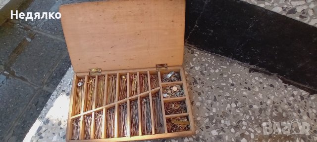 Стари игли за брошки с кутия,1890г,немски, снимка 3 - Антикварни и старинни предмети - 43909518