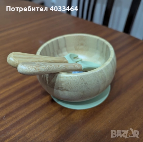 Бамбукова купичка с противоплъзгаща подложка, включваща вилица и лъжица. , снимка 2 - Прибори, съдове, шишета и биберони - 52740000