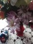 Ваза българско цветно стъкло с голям букет цветя, снимка 4