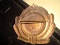 СТАРА РЯДКА СОЦ КОКАРДА ЧЕРВЕН КРЪСТ НРБ БНА БРОНЗОВА 21693, снимка 2