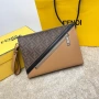 Чанта Fendi Diagonal Clutch, снимка 2