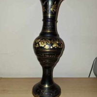 Индийска метална ваза, снимка 1 - Вази - 44865664