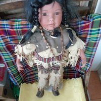 Продавам керамична колекционерска кукла -  Индианка  , снимка 1 - Колекции - 34926828