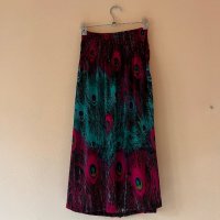 Цикламена рокля с паунови пера и дървени орнаменти 🩷💚, снимка 6 - Рокли - 43947014
