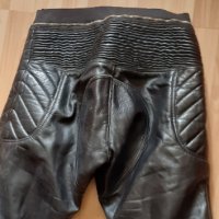 Моторджийски панталон естествена кожа , снимка 2 - Панталони - 36859602