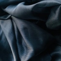 Голям копринен шал 240см на 90см, снимка 5 - Шалове - 27230537