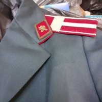 Различни соц.милиционерски и военни куртки и панталони, снимка 1 - Колекции - 40872559