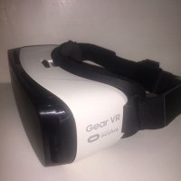 Очила за виртуална реалност Samsung Gear VR, Бели. Цена 35лв., снимка 2 - 3D VR очила за смартфон - 27351281