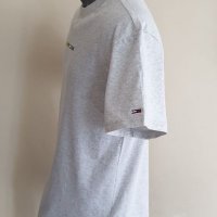 Tommy Hilfiger Silver Grey Multicolor  Mens Size S НОВО! ОРИГИНАЛ! Мъжка Тениска!, снимка 13 - Тениски - 35647815