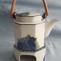 Порцеланов чайник в комплект с порцеланов подгряващ уред