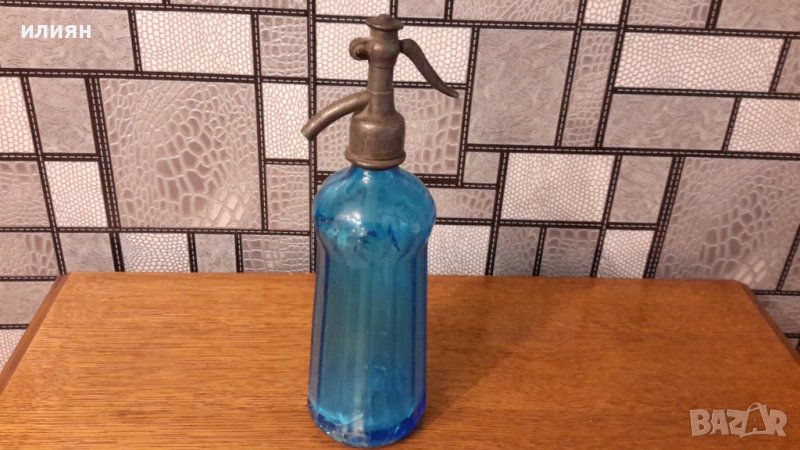 Старо шише изработка стъкло и олово има забележки , снимка 1