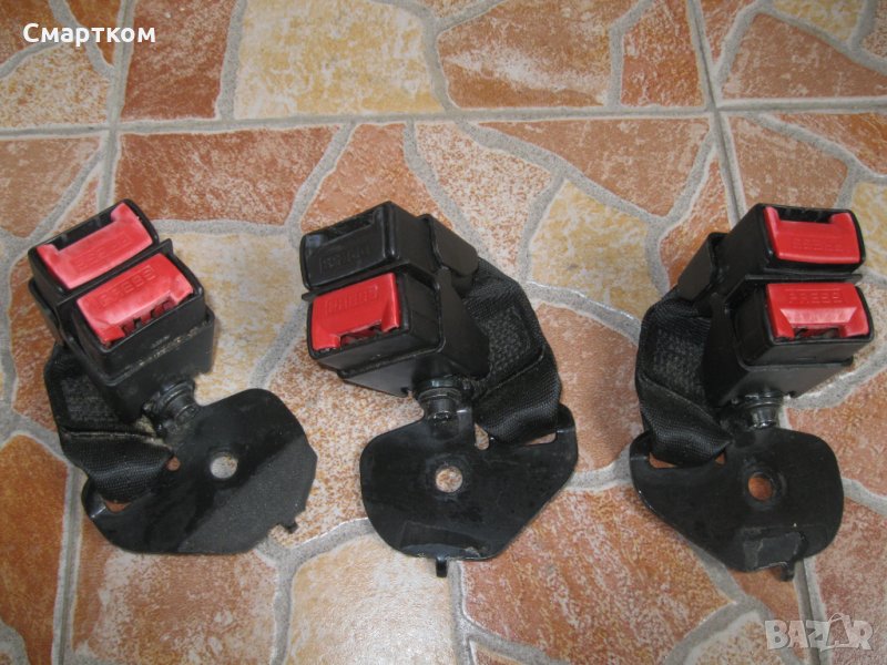 Гнезда за колани на автомобил, снимка 1