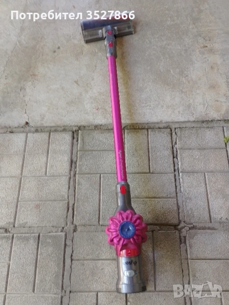 Акумулаторна прахосмукачка Dyson V7, снимка 1