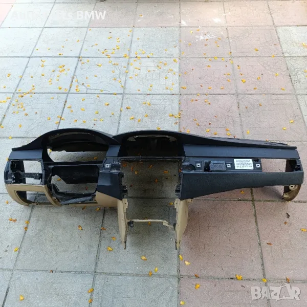 Арматурно табло BMW E60 E61
 БМВ Е60 Е61 за кола с ключ
, снимка 1