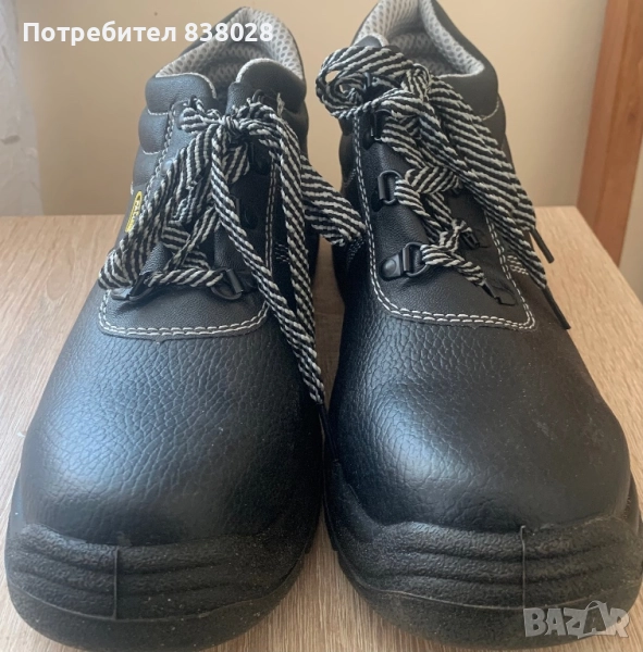 Работни обувки с бомбе, снимка 1
