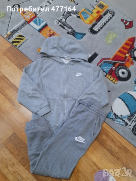 комплект Nike 137-147 ръст , снимка 1