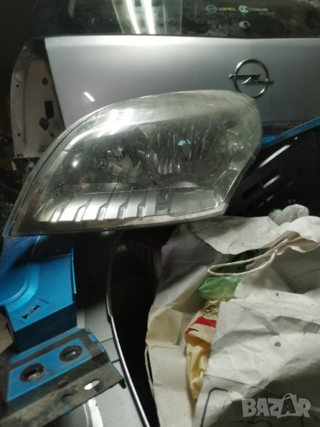 Ляв фар за Рено Меган 2010 г, снимка 1