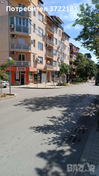 СПЕШНО Дава под наем магазин кв. Редута на ул. "Атанас Узунов" КОМЕНТАР , снимка 1