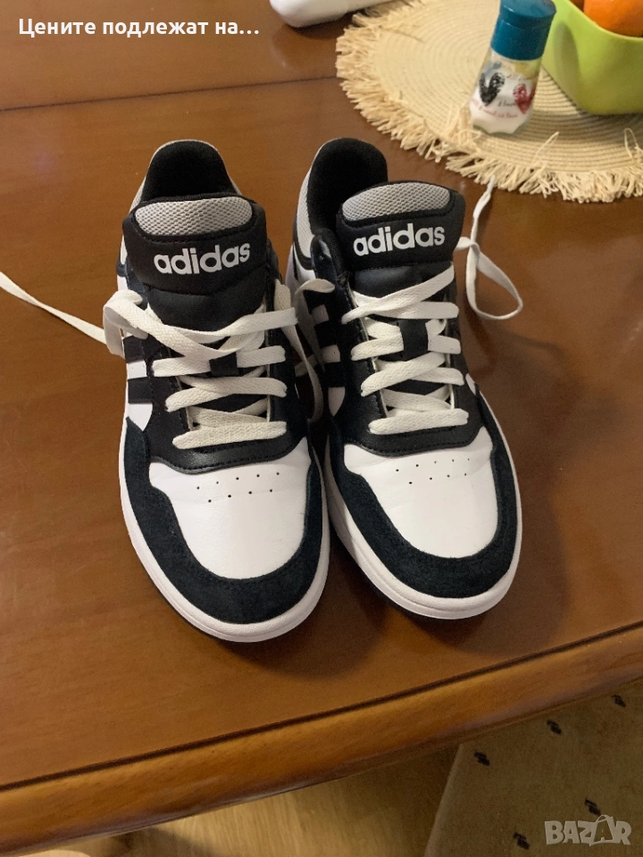 Спортни обувки Adidas 39 1/2, снимка 1