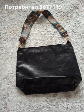 Дамска чанта , снимка 2 - Чанти - 50609711