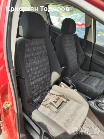 Peugeot 307 2.0 hdi на части пежо 307, снимка 12 - Части - 50754379