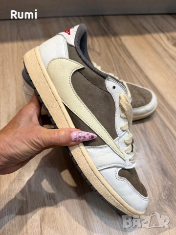 Оригинални кожени кецове Jordan 1 Low Travis Scott! 47,5 н