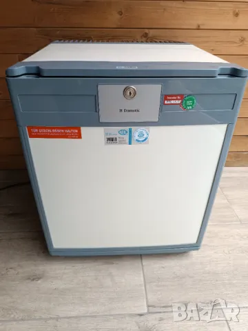 Амонячен хладилник Dometic.не работи 