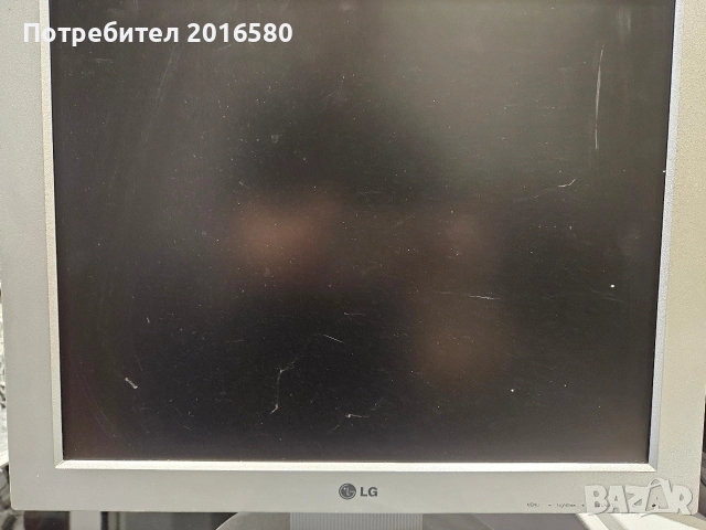 Монитор LG 17", снимка 3 - Монитори - 52796710