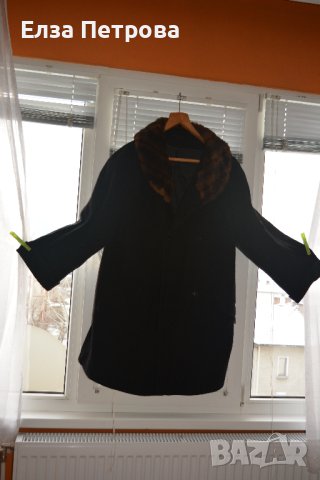 Черно палто с яка от изкуствен косъм, снимка 3 - Палта, манта - 43805613