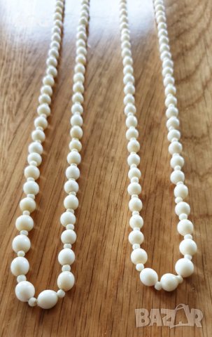 Винтидж колиета от слонова кост