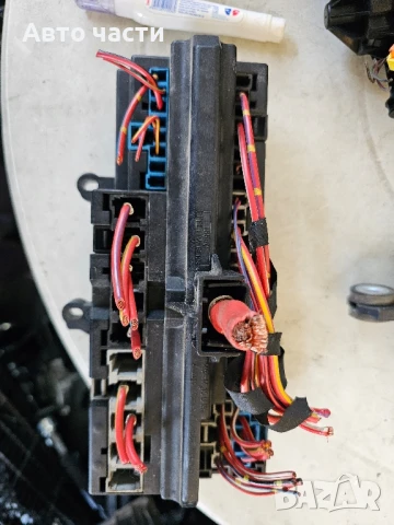 БМВ Е65 КУТИЯ ЗА БУШОНИ, снимка 2 - Части - 51071927