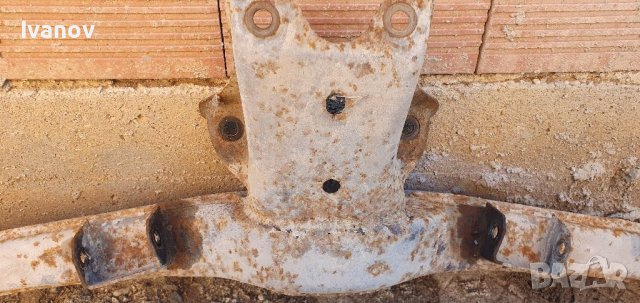 Заден мост магаре за бмв е30 ляв десен носач шенкел bmw e30 барабан, снимка 6 - Части - 40161583