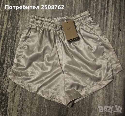 Nike оригинални панталонки , снимка 5 - Къси панталони и бермуди - 53003521