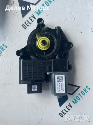 Предно ляво моторче за ел. стъкло 128001902D от Dacia Duster 2 1.3 TCe двигател H5H494, 4x4, 150 кс.