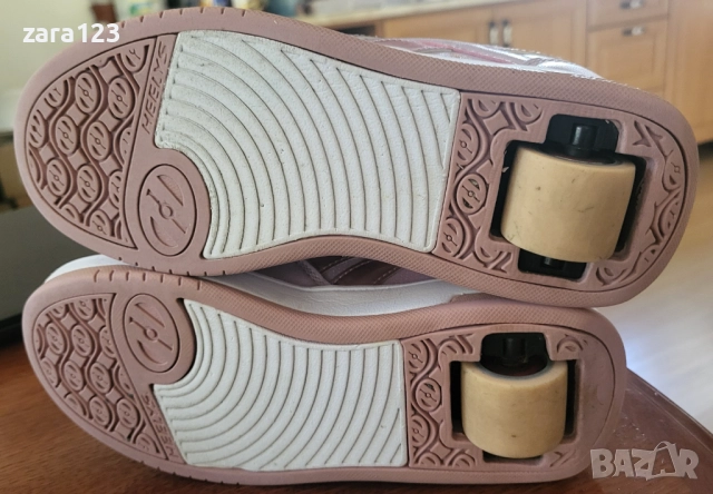 Маратонки Reebok Heelys, 34ти номер, с колелца, снимка 5 - Детски маратонки - 51575939