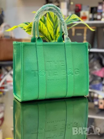 висок клас дамски чанти the tote bag marc jacobs , снимка 2 - Чанти - 48854188