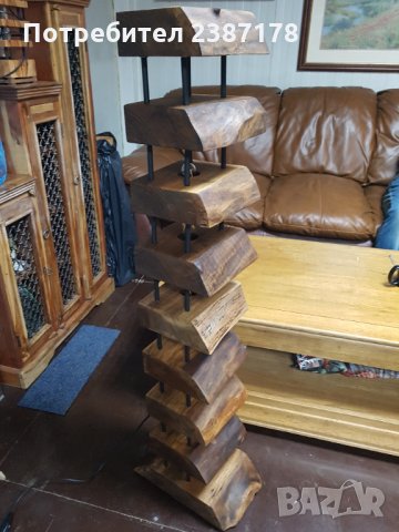 Масивна декоративна лампа от орех, снимка 3 - Настолни лампи - 32829927