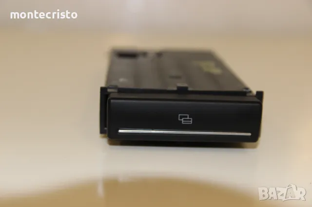 Визитник Audi A3 8P (2003-2008г.) 8P0941561 / 8P0 941 561, снимка 2 - Аксесоари и консумативи - 44759257