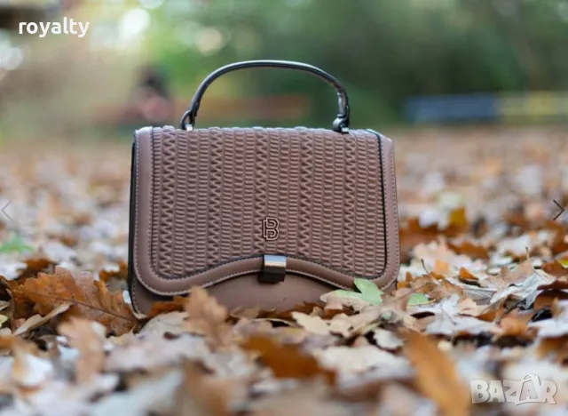 Дамски чанти с прегради, снимка 4 - Чанти - 48999170