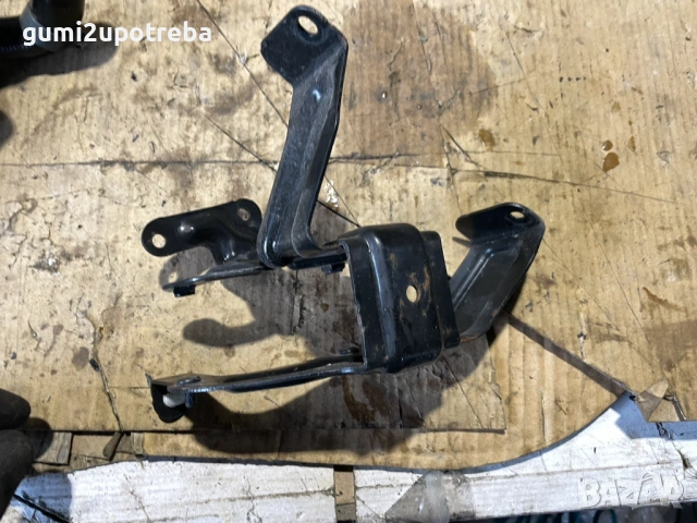 Скоба Държач Винтил Отопление 1EA121068D Volkswagen ID.3 E11 PRO, снимка 2 - Части - 53358822