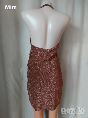 S/M Къса ,брокатена ,еластична рокля в старо злато , снимка 3 - Рокли - 50670293