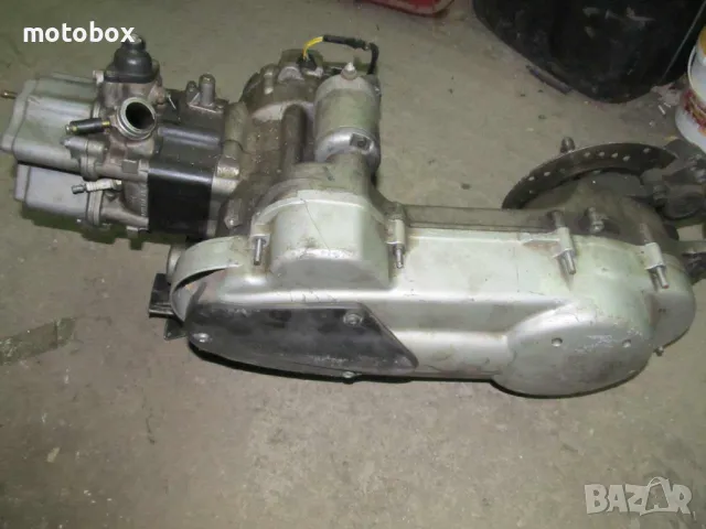 Двигатели за мотоциклети и мотопеди на части.