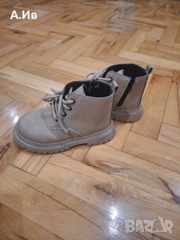 Детски боти за момиче, снимка 2 - Детски боти и ботуши - 51713175