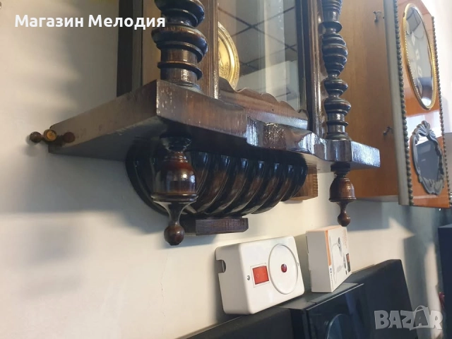 Стенен часовник. Франция 1900г. Много рядък, не е серийно производство. Цветен порцеланов циферблат., снимка 2 - Антикварни и старинни предмети - 51766079